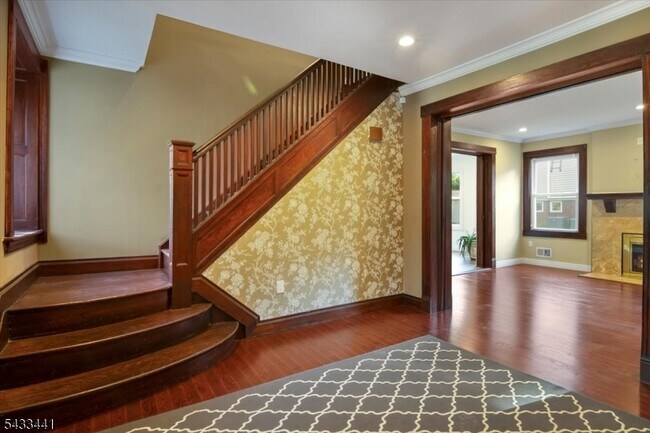 Building Photo - 28 Hazelwood Rd