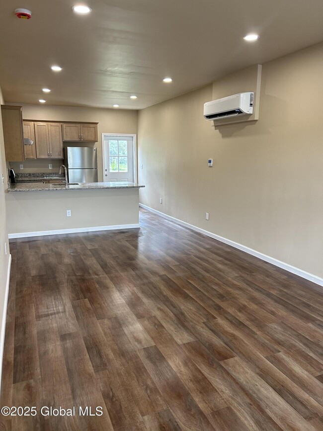 Building Photo - 4209 Menga Dr
