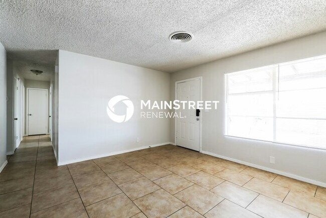 Foto del edificio - 3 Bedroom Pet-Friendly Home in Tucson, AZ ...