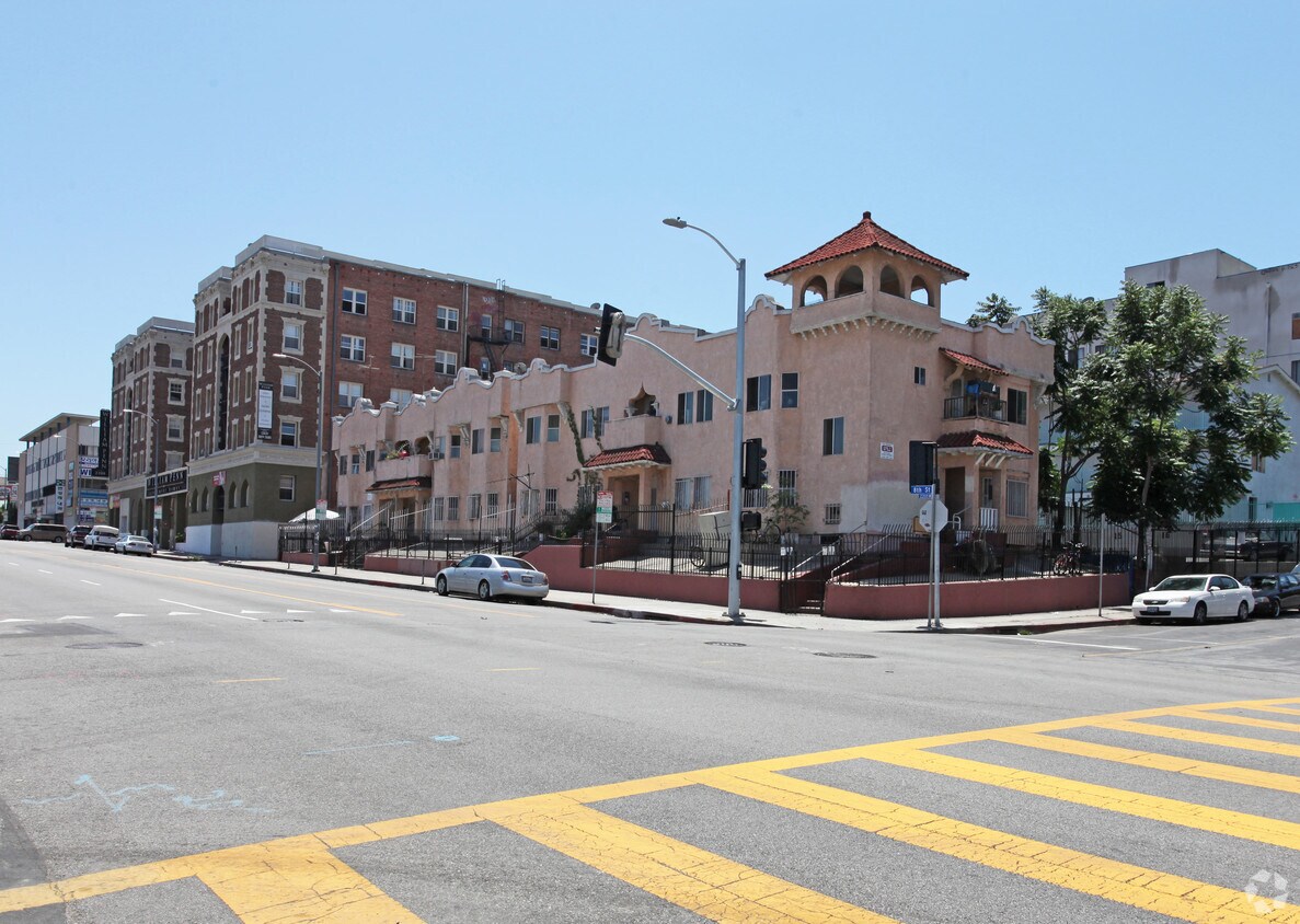 Foto principal - 2214-2232 W 8th St