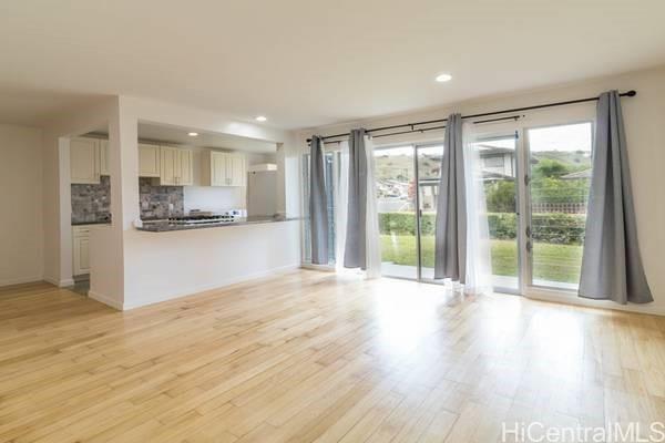 Foto del edificio - 98-448-448 Kilinoe St