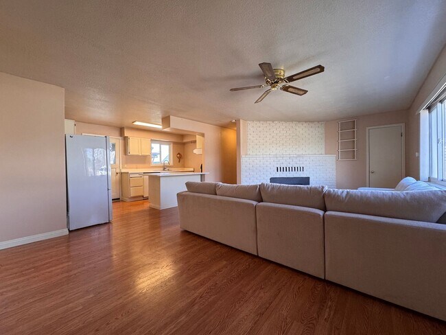 Foto del edificio - 330 2nd Ave