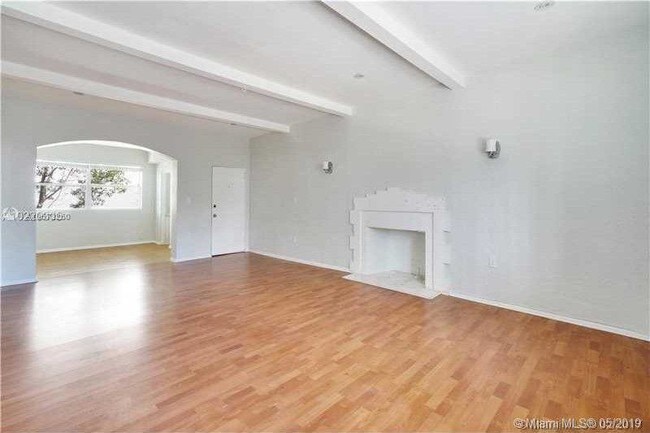 Building Photo - 2411 Biscayne Blvd