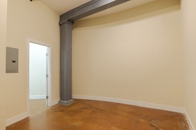 Building Photo - Mayton Transfer Lofts