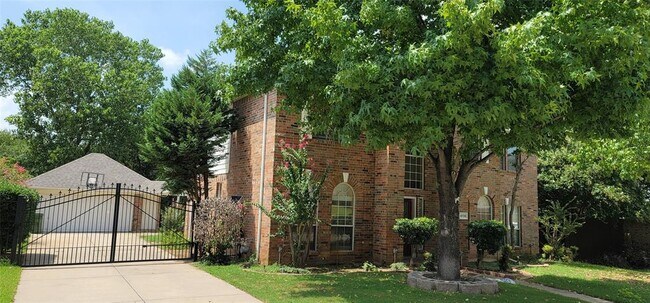 Building Photo - 4706 Coventry Ln