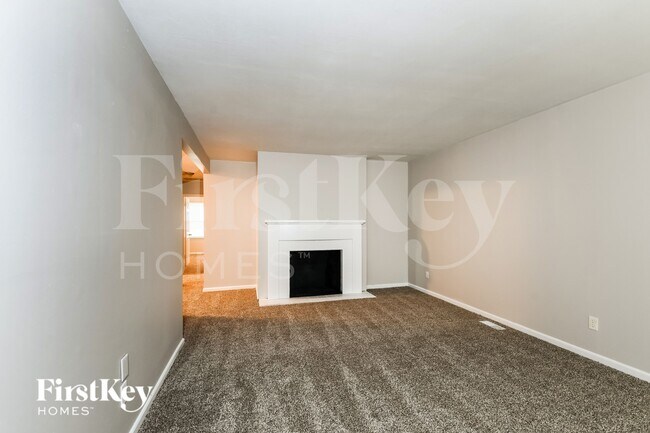 Foto del edificio - 9846 Rivermont Dr