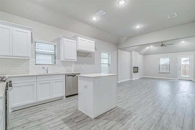 Building Photo - 2419 Rocky Mountain Dr