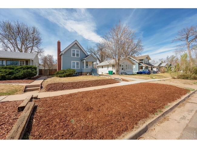 Building Photo - 2019 7th Ave