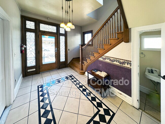 Foto del edificio - 815 N Nevada Ave