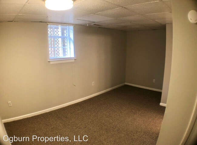 Building Photo - 130 Piedmont Ave