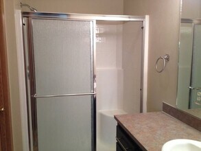 Building Photo - 711-719 E 24th Ave