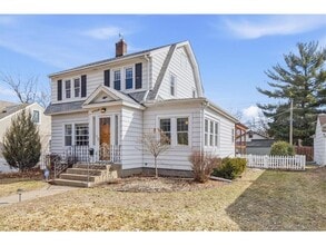 Building Photo - 4008 Zenith Ave N