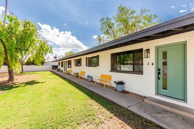 Foto del edificio - 6622 E Avalon Dr