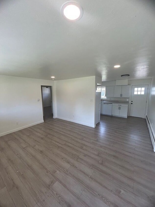 Beautiful 2 Bed 1 Bath in Wheat Ridge CO - Beautiful 2 Bed 1 Bath in Wheat Ridge CO