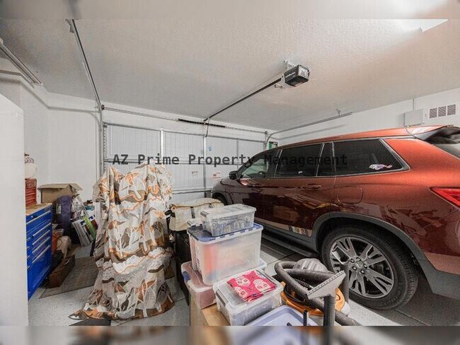 Foto del edificio - 10545 E Texas Ave