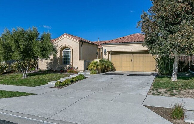 Building Photo - Lovely 3 Bedroom Home Close to Vandenberg!