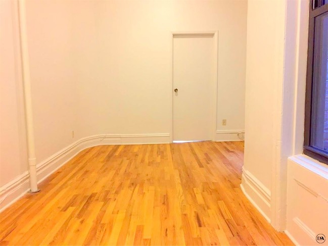 Building Photo - 483 Amsterdam Ave