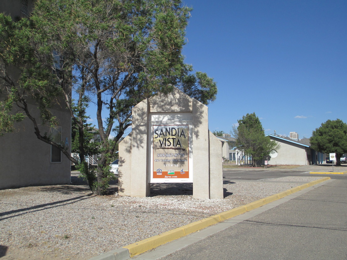 Primary Photo - Sandia Vista