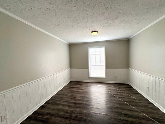 Foto del edificio - 84 Hickory Hills Dr