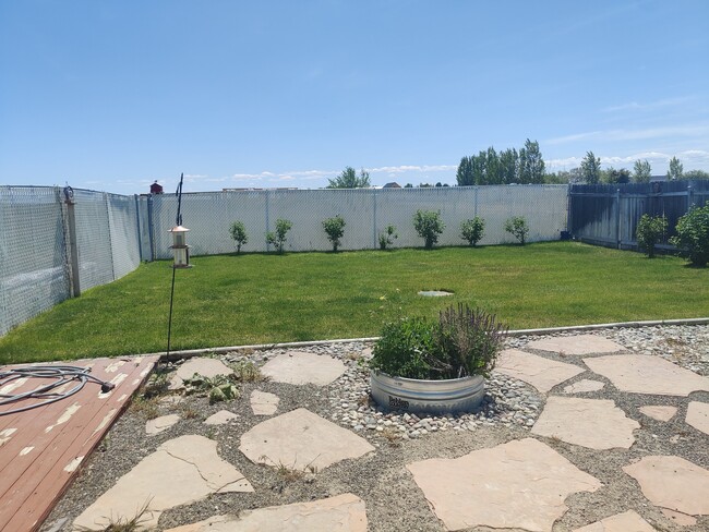 Foto del edificio - 1034 SE Hamilton Rd