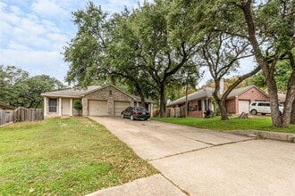 Building Photo - 7216 Aldea Dr