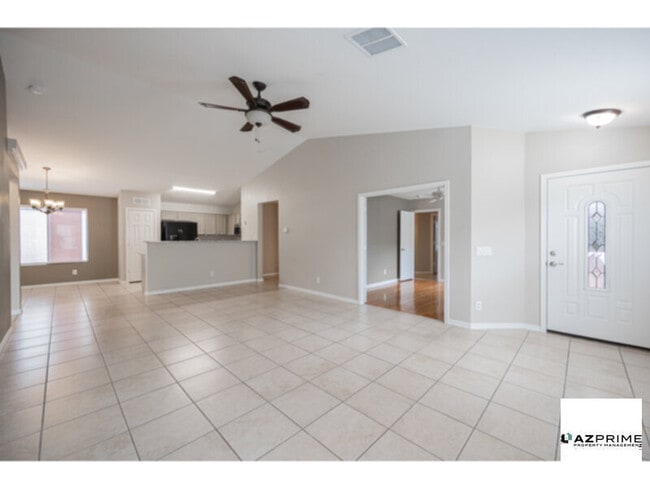 Building Photo - Stunning 4/2 El Mirage House - Spacious, S...