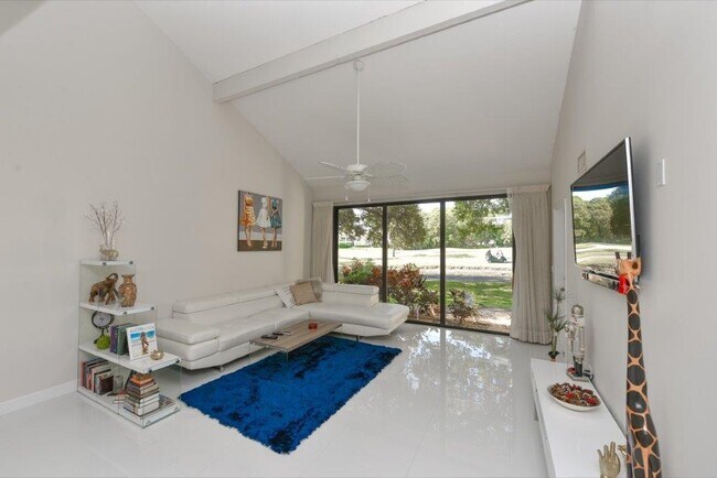 Photo - 5317 Huntingwood Ct Townhome