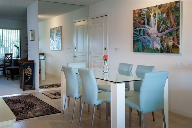 Building Photo - 1512 Pelican Point Dr