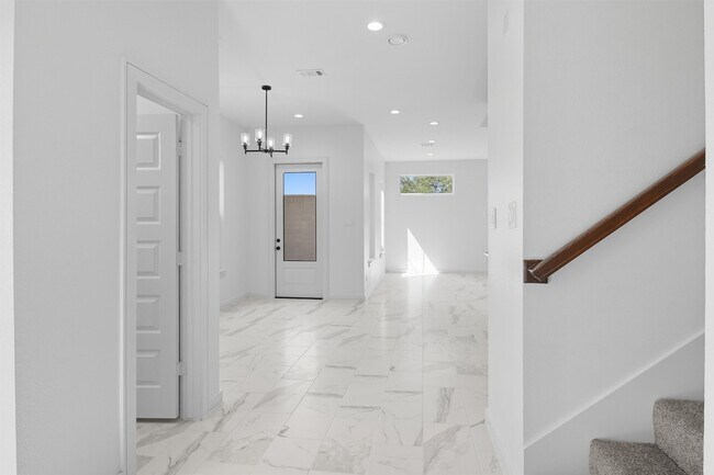 Foto del edificio - 2924 El Fenice Ln