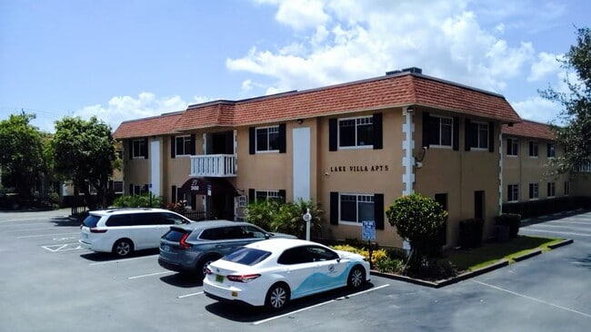 Building Photo - Lake Villa Apartments