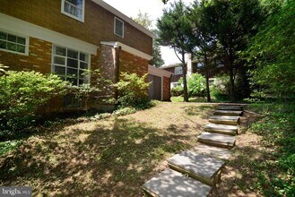 Building Photo - 1317 Forestwood Dr