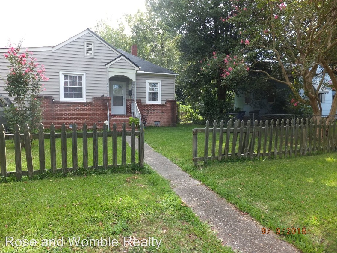 Primary Photo - 6412 Palem Rd