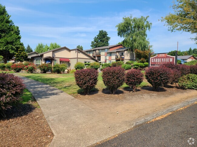 Building Photo - Gardenview Estates