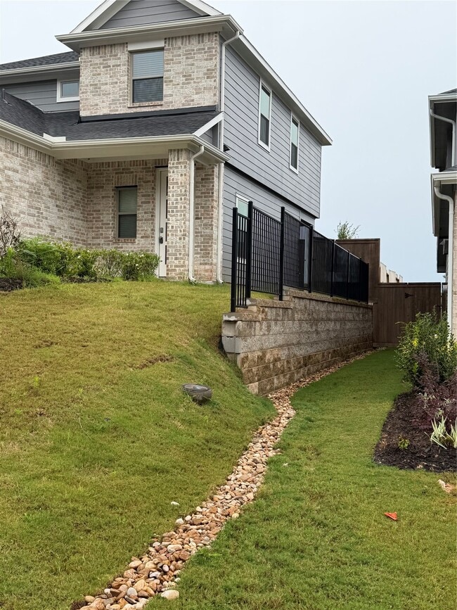 Building Photo - 12176 Ridge Top Dr