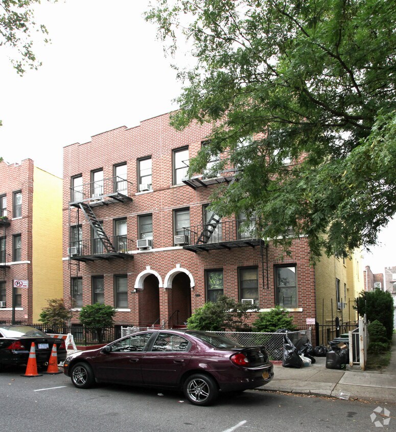 Primary Photo - 1518-1522 W 4th St