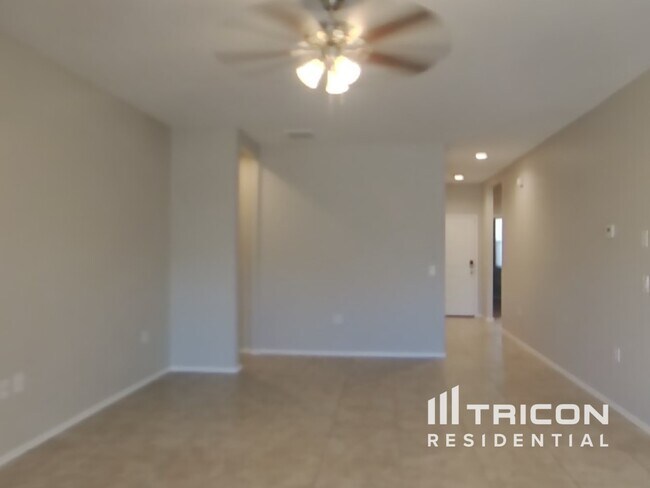 Foto del edificio - 5165 E Sharbel Rd