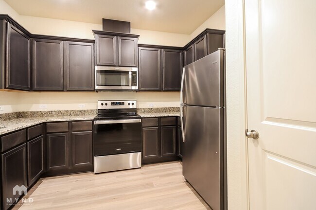 Foto del edificio - 556 Solomon Ln