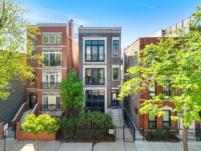 Building Photo - 1106 N Paulina St