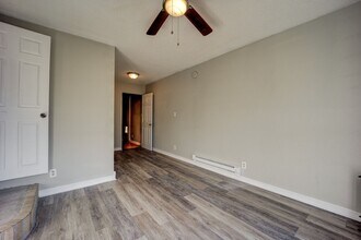 Building Photo - 3905 Jenny Lind Rd