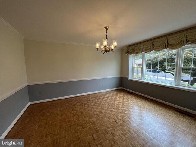 Foto del edificio - 6301 Evermay Dr