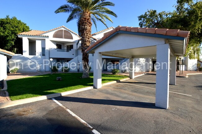 Building Photo - 1800 W Elliot Rd
