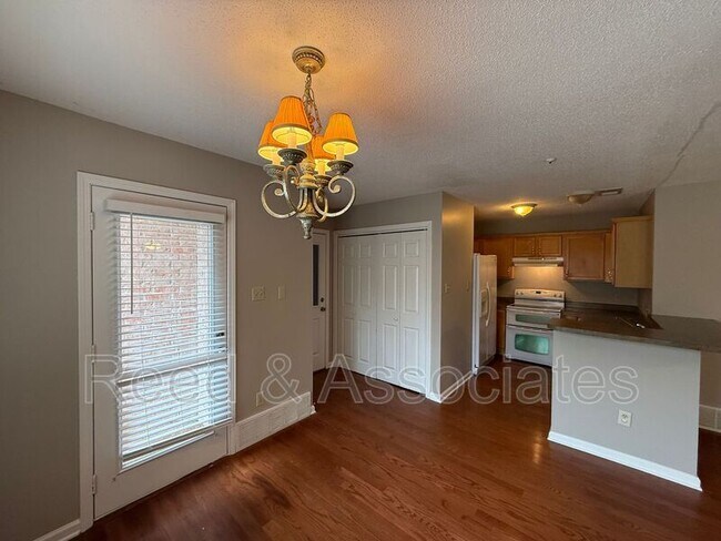 Foto del edificio - 1173 Clear Creek Rd