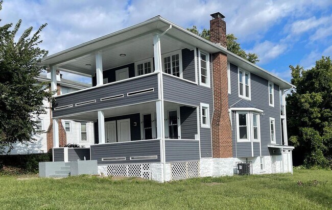 Foto del edificio - 3200 Elgin Ave