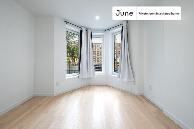 Foto del edificio - Room in Shared 4 bed/2 bath home in Ditmas Park