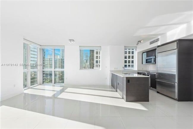 Photo - 500 Brickell Ave Apartment