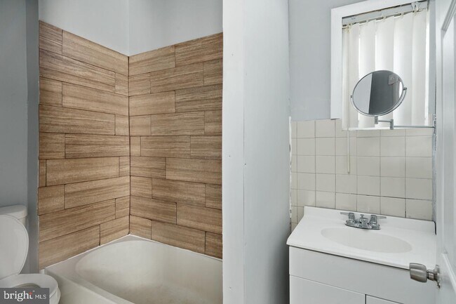 Foto del edificio - 3428 N 23rd St
