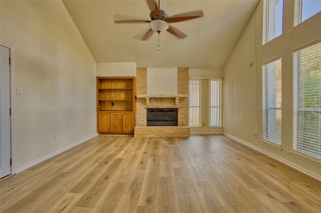 Building Photo - 1522 Park Meadow Dr