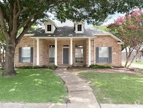 Building Photo - 108 Sherwood Dr