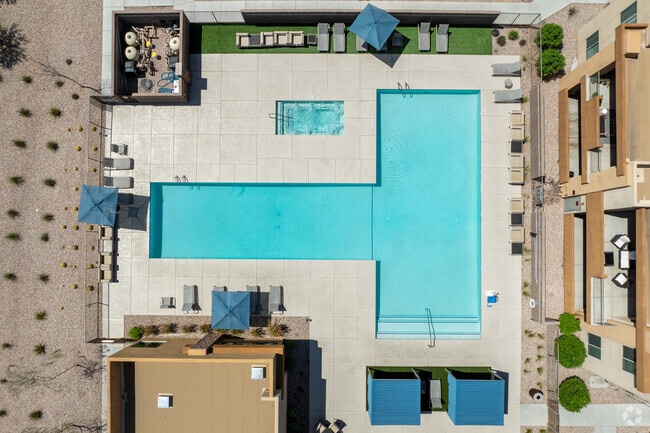 Pool and Spa - Pima Canyon