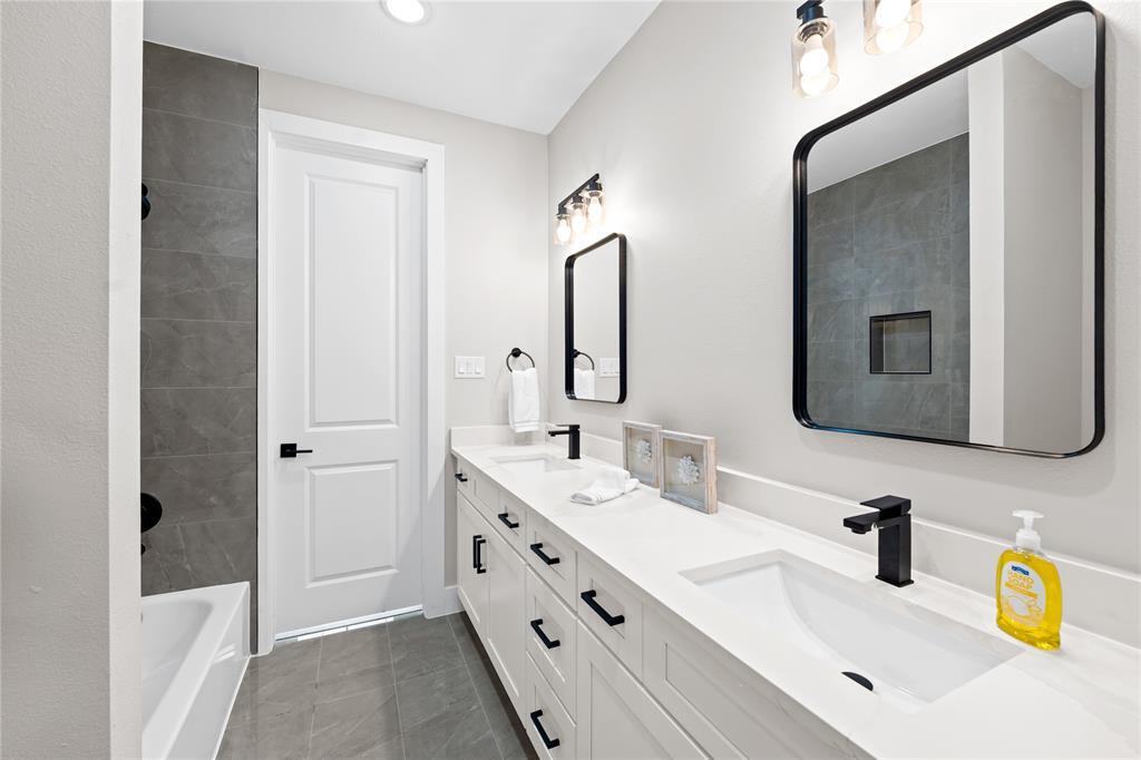 Foto principal - 2610 Piemonte Avenue Cir